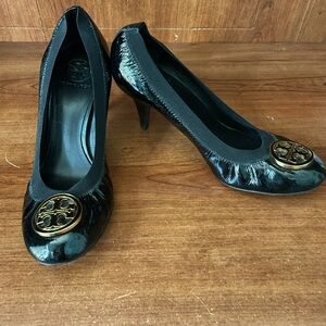 Tory Burch Patent Leather Grosgrain Trim Pumps